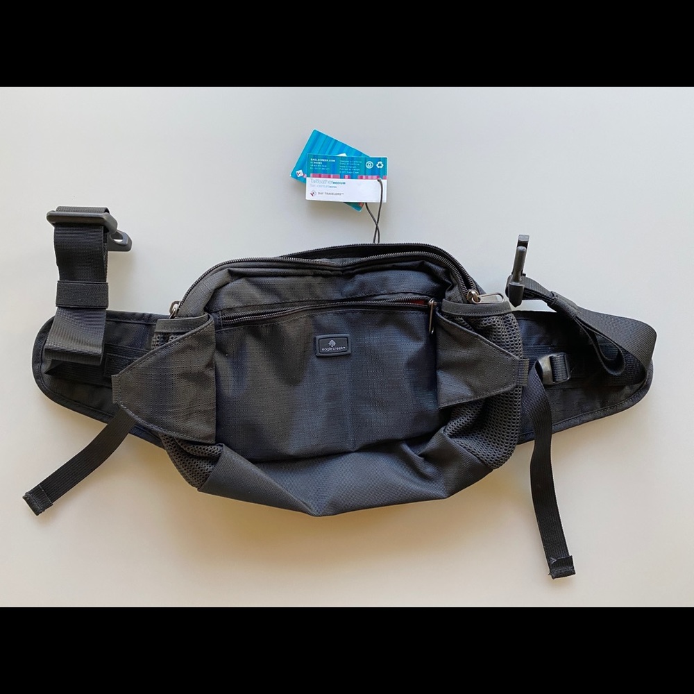 Eagle Creek Day Traveler - black